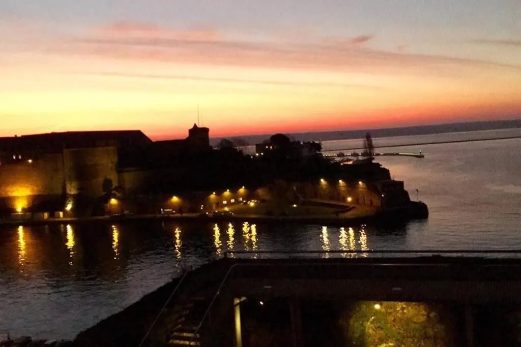 Appartement Bouga Inville Vue Sur Mer Et Chateau Brest
